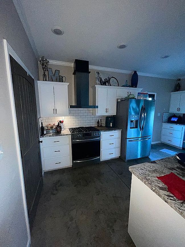 Image of 6833 Sturgeon Rd