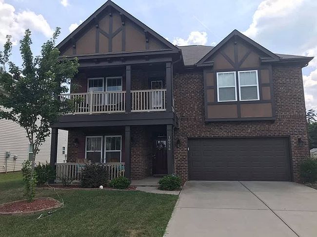 Photo of 10916 Tower Oak Dr, Charlotte, NC