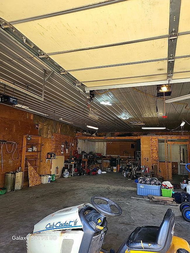 Image of 419 State St