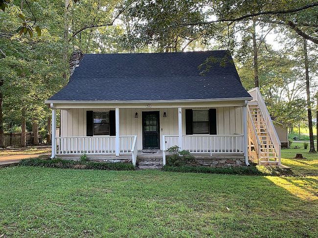 Photo of 415 Cagle Cir, Savannah, TN