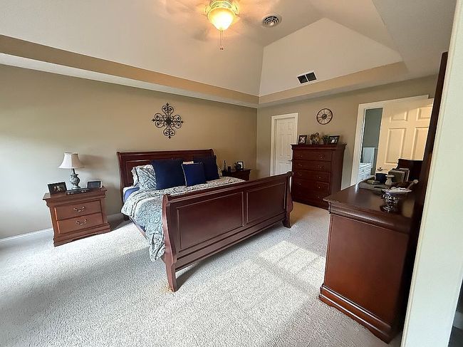 Photo of 960 Buena Vista Dr, Brownstown, IN