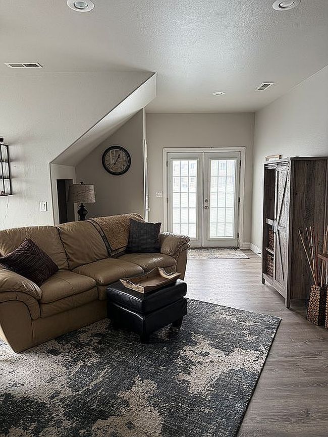 Image of 709 E Lasalle Dr