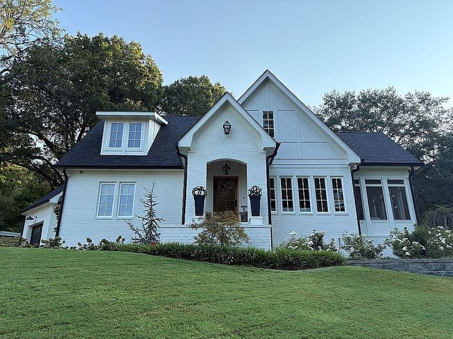 Photo of 216 Lattawood Dr N