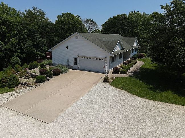 Photo of 676 W State Route 108, Carrollton, IL