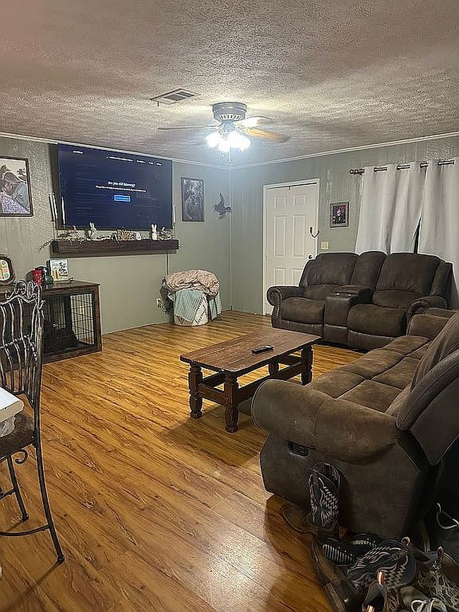 Photo of 117 Holifield Rd, Laurel, MS