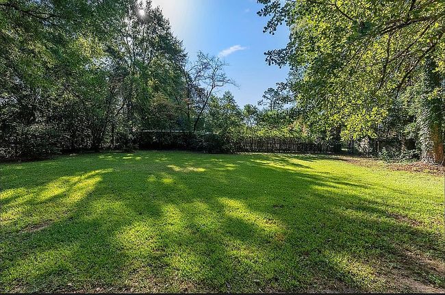 Additional photo 2 of property located at 624 Pine Ridge St