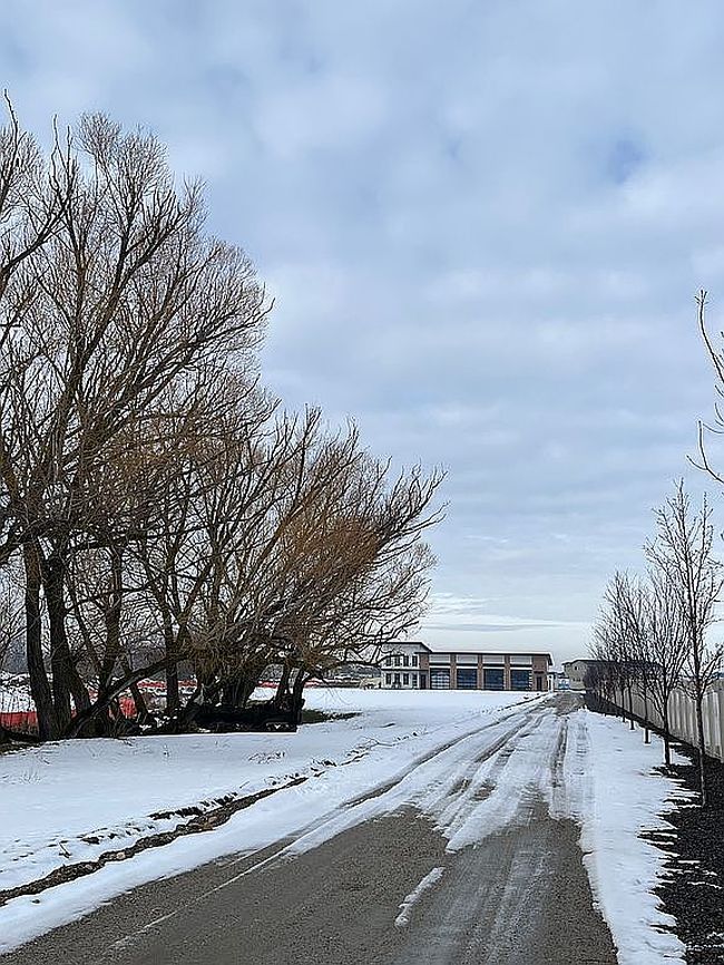 Image of 1015 N Highway 16