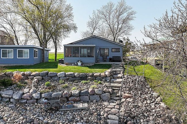 Image of 10 Oakwood Shoreline Dr