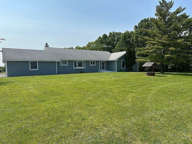 Image of 33336 N Fish Lake Rd