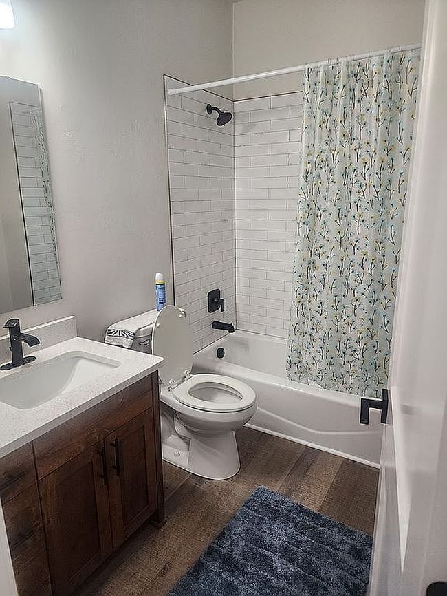 Photo of 5760 Northside Xing Unit D, Chubbuck, ID