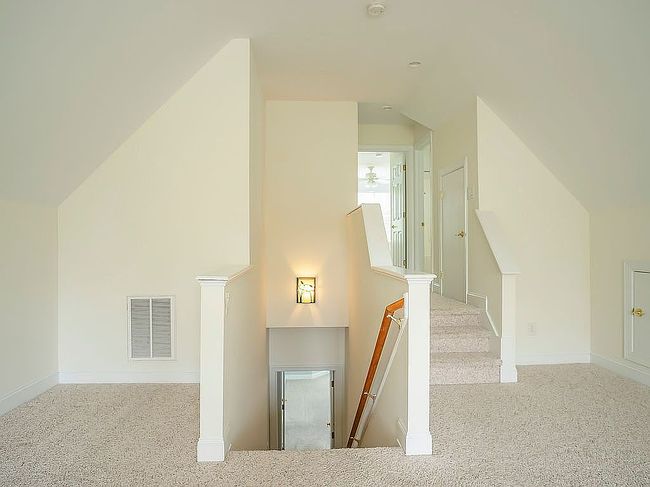 Preview of property located at 407 Faith Ct