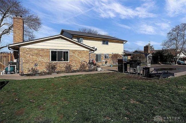 Photo of 7400 Roselake Dr, Dayton, OH