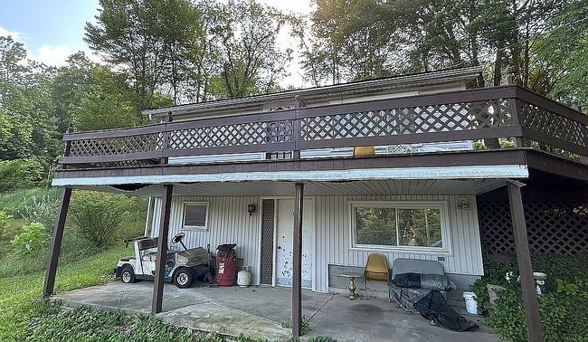 Photo of 8488 Walnut St Sw, Sherrodsville, OH