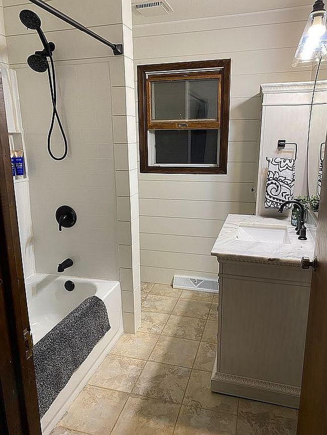 Photo of 281 W 3rd St, Grainfield, KS