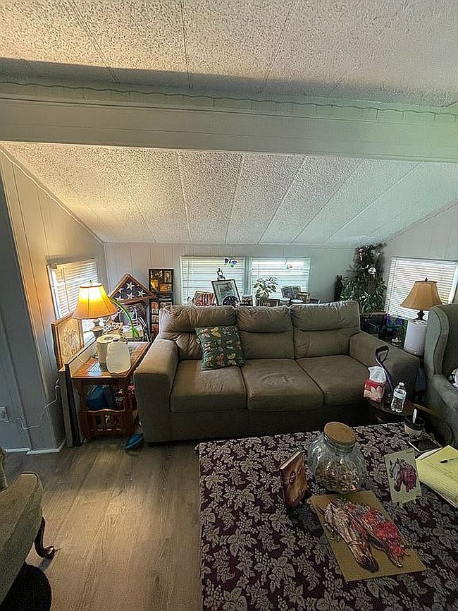 Photo of 3 Woodview Ct, Bath, PA
