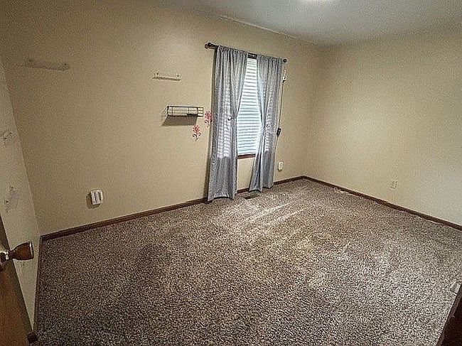 Photo of 365 Bunker Hill Rd, Wellston, OH