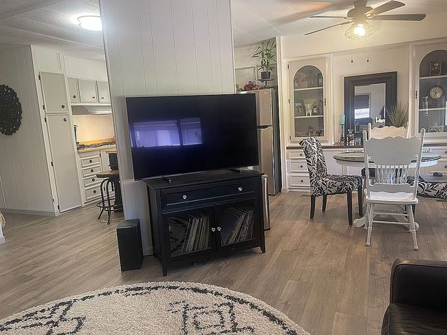 Photo of 411 Danielle Way, Folsom, CA