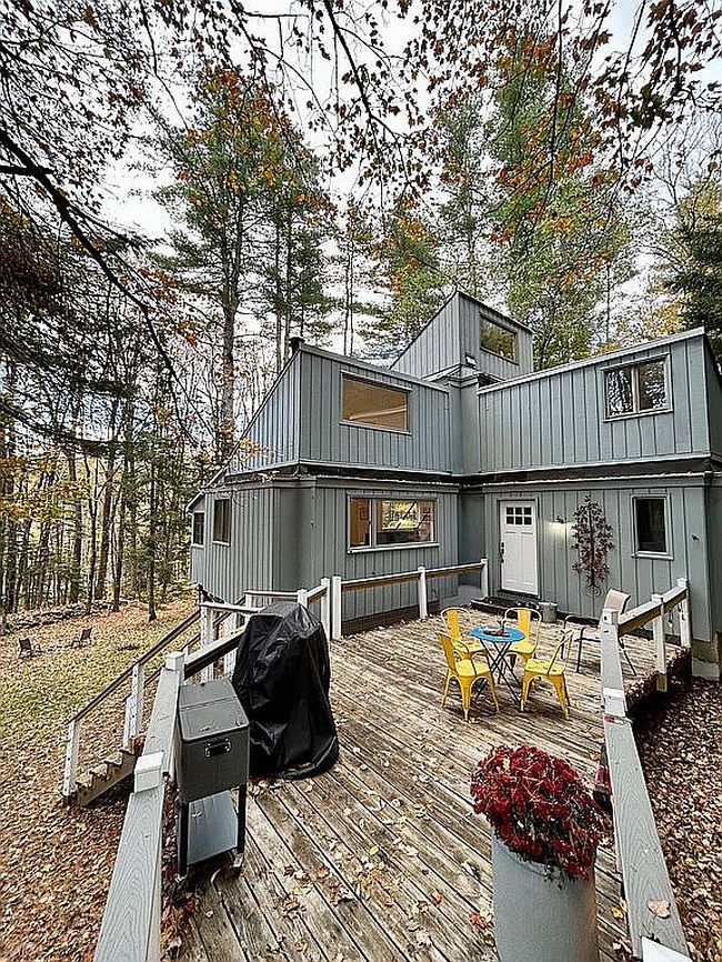 Photo of 11 Frog Holw, Wilmington, VT