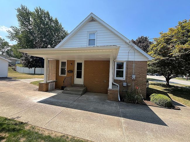 Photo of 2863 W 32nd St, Erie, PA