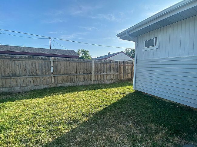 Image of 738 E 6th Ave