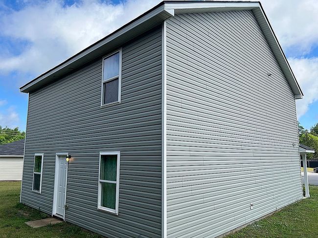 Photo of 105 Whitespruce Ct, Lagrange, GA