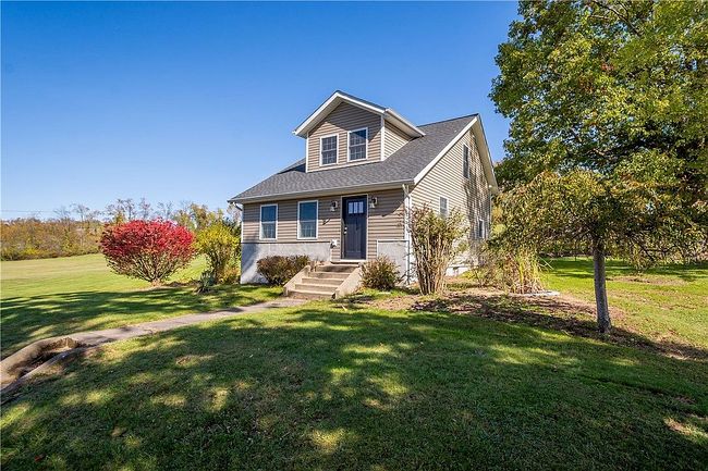 Preview of property located at 1050 Burgettstown Rd