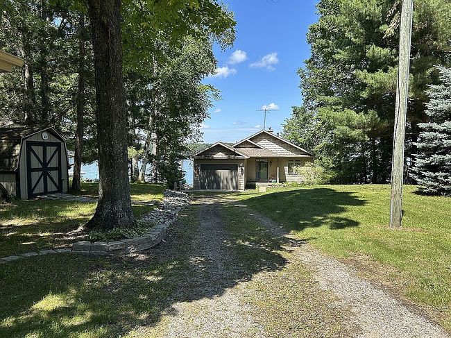 Photo of 10481 N Twin Lake Rd Ne, Mancelona, MI