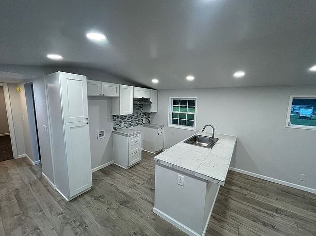 Photo of 103 Farmstead Cir, Dudley, NC