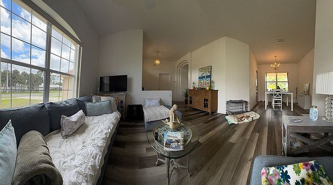 Image of 215 Americana Blvd Nw