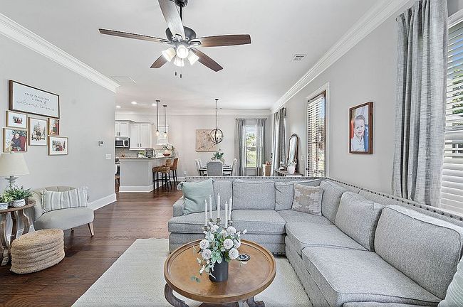 Image of 327 Eastgate Dr