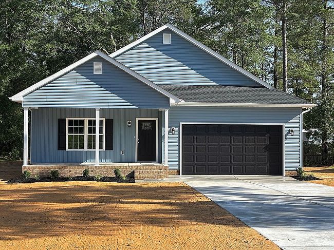 Photo of 118 Trestle St, Hamlet, NC