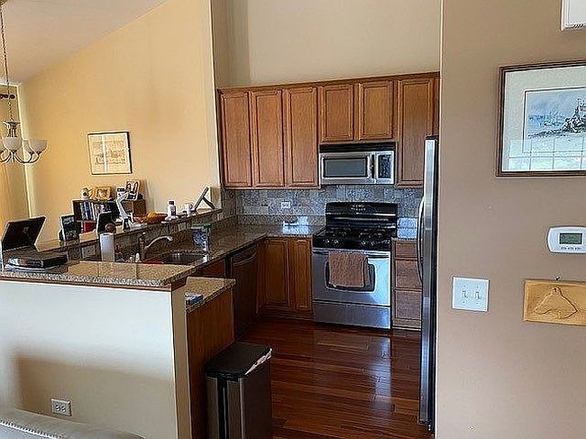 Photo of 1970 Oxley Cir, Naperville, IL