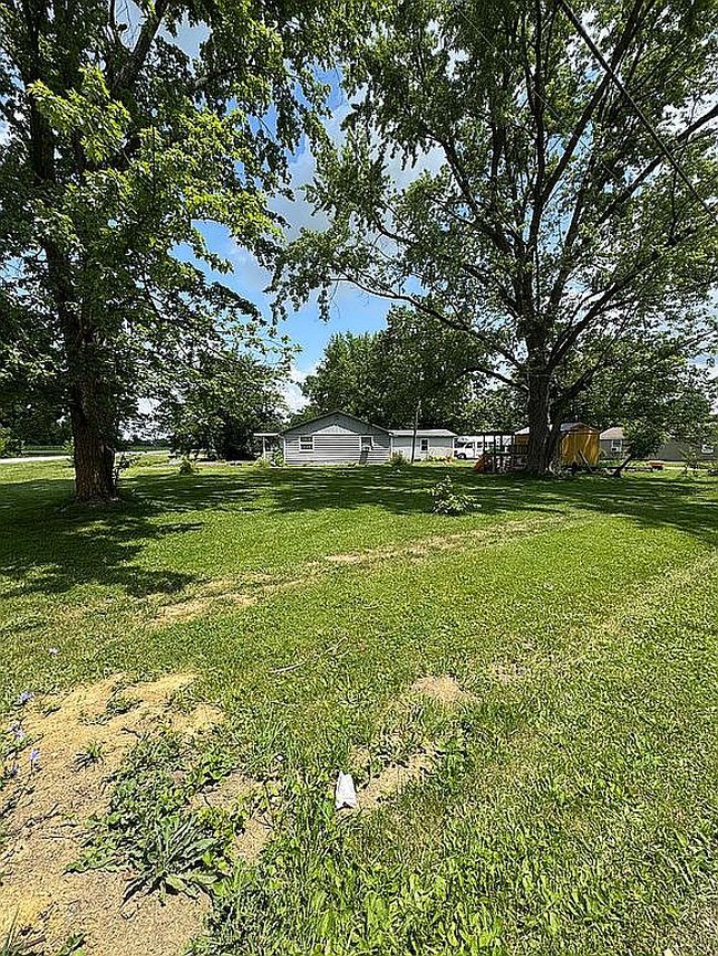 Photo of 1318 N Main St, Fairmount, IN