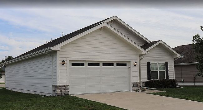 Additional photo 1 of property located at 2820 Sw Plaza Ln