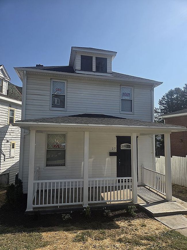 Photo of 27 Oakwood Rd