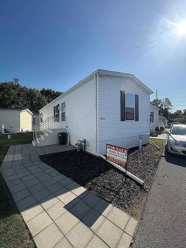 Photo of 7433 Marquis Dr, Trexlertown, PA