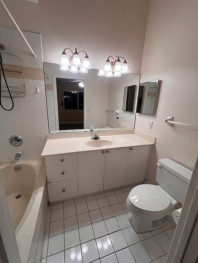 Photo of 4041 Nw 84th Ter, Sunrise, FL
