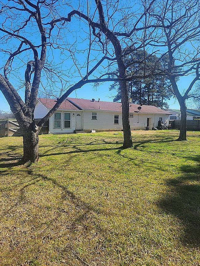 Additional photo 2 of property located at 23511 State Highway 110 N