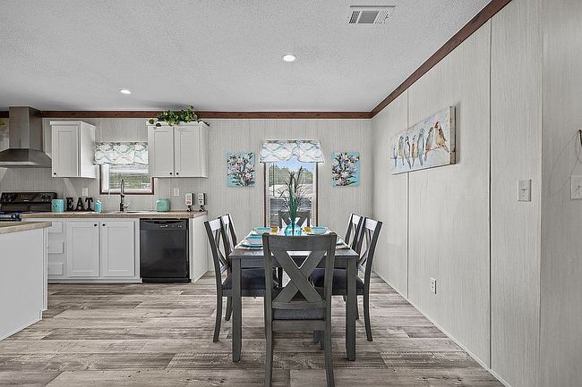 Image of 77 Fernwood Dr