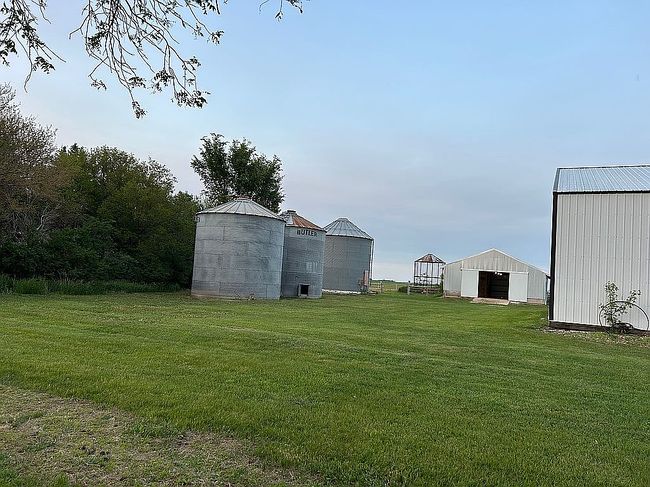 Photo of 2920 Oriole Ave, Sheldon, IA