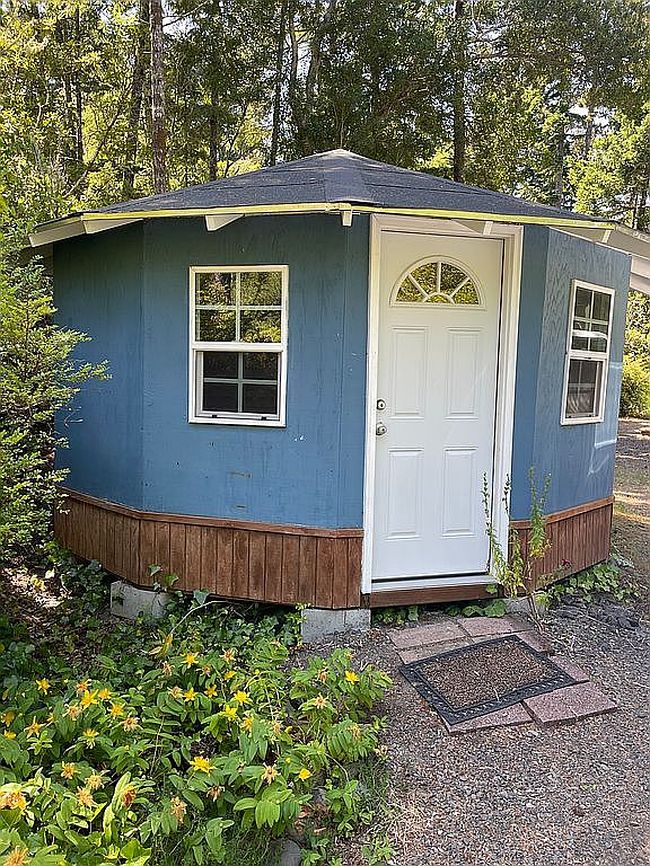 Photo of 91 Outer Dr, Florence, OR