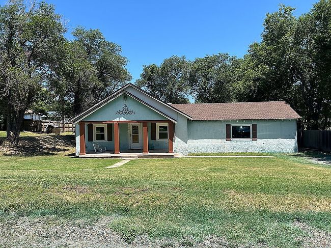 Photo of 1001 Cheyenne Ave, Canadian, TX
