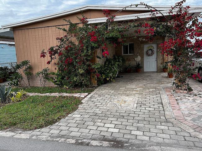 Image of 1081 Sw 129th Ave #1