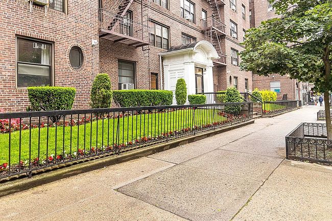 Photo of 73-20 Austin St Apt #2E, Forest Hills, NY