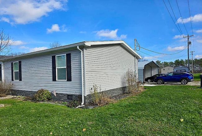 Image of 35 Walnut Ln
