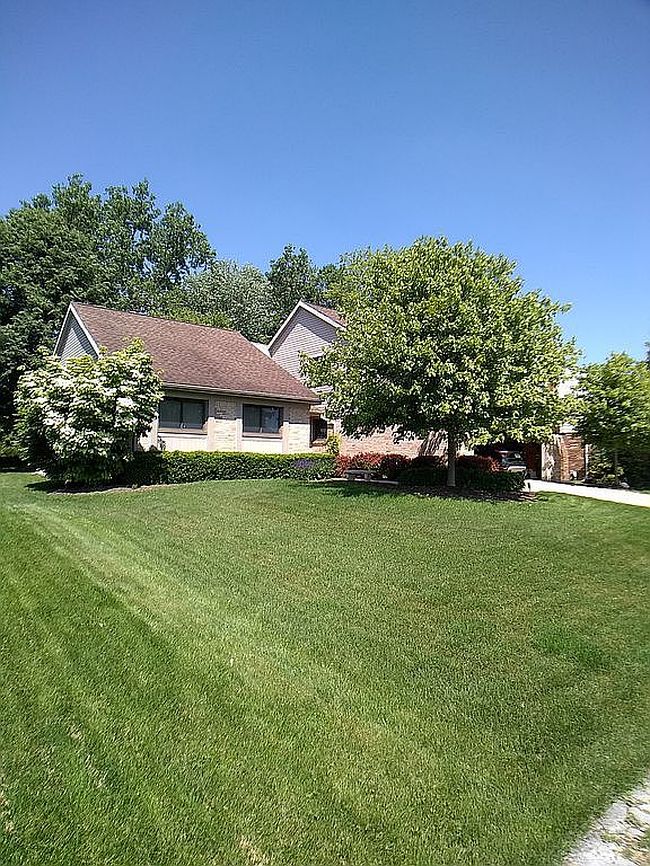 Photo of 15983 Penn Dr