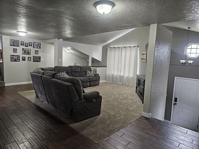 Photo of 297 S North Creek Ln, Monticello, UT