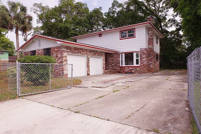Image of 828 W 31st St