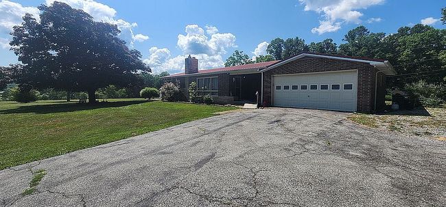 Photo of 391 Brush Creek Falls Rd, Princeton, WV