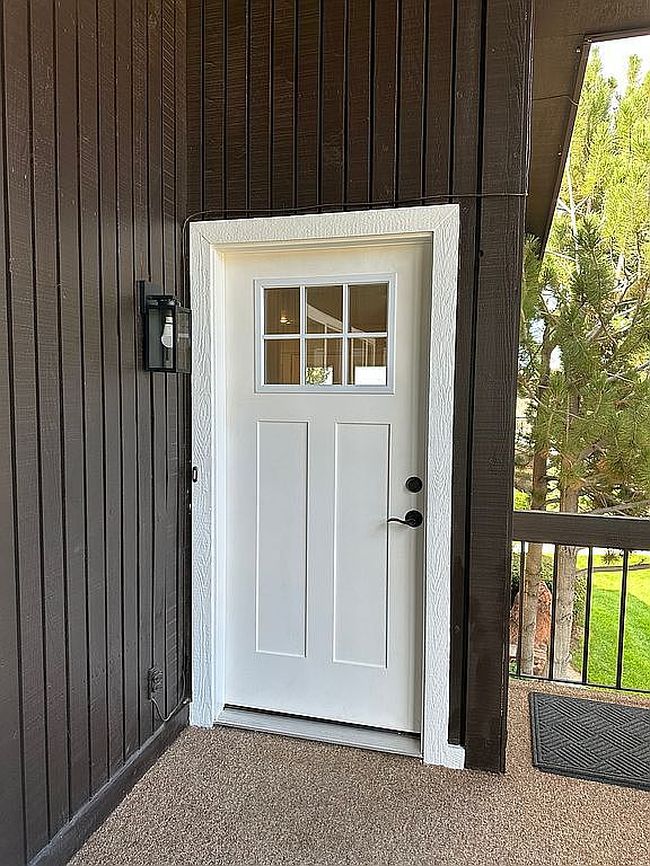 Photo of 932 Three Fountains Dr